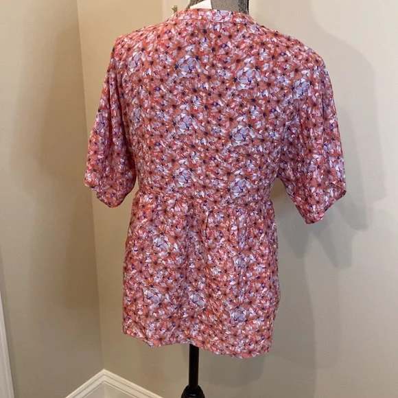 Knox rose short sleeve Henley blouse new small - Picture 4 of 7